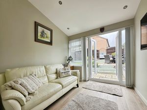 Sun Room- click for photo gallery